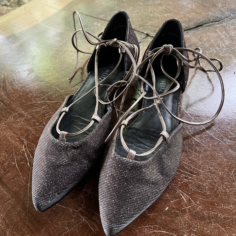 Stuart Weitzman Gilligan Lace-Up Wrap d'Orsay Silver Gray Sparkle Flat Metal 7